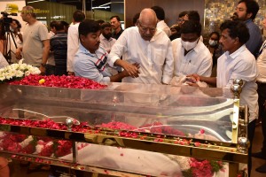 Family and Friends mourn Superstar Krishna - Day 2