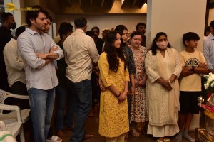 Family and Friends mourn Superstar Krishna - Day 2