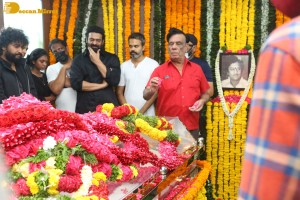 Mahesh Babu and Chiranjeevi and Junior NTR and Pawan Kalyan and Prabhas and others pay last respects to actor Krishnam Raju