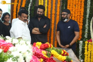 Mahesh Babu and Chiranjeevi and Junior NTR and Pawan Kalyan and Prabhas and others pay last respects to actor Krishnam Raju