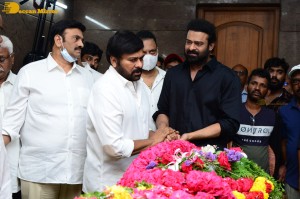 Mahesh Babu and Chiranjeevi and Junior NTR and Pawan Kalyan and Prabhas and others pay last respects to actor Krishnam Raju