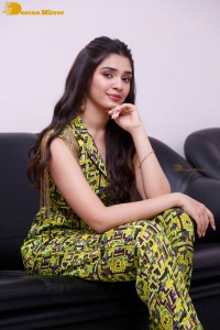 Telugu Actress Krithi Shetty photoshoot