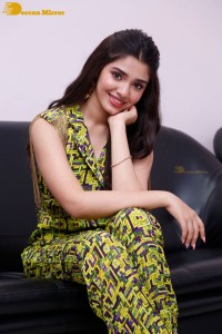 Telugu Actress Krithi Shetty photoshoot