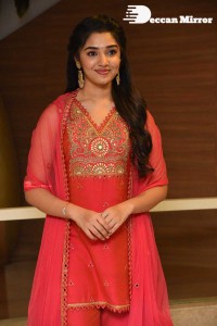 Telugu Actress Krithi Shetty