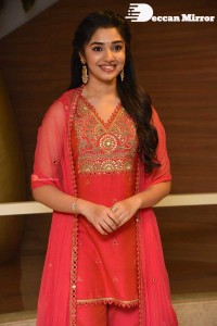 Telugu Actress Krithi Shetty