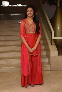 Telugu Actress Krithi Shetty