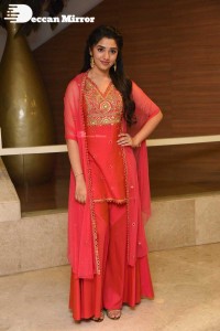 Telugu Actress Krithi Shetty