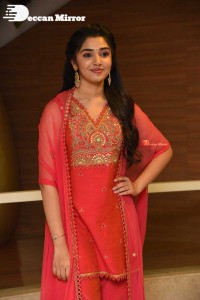 Telugu Actress Krithi Shetty