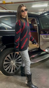 actress Kriti Sanon making a fashion statement at mumbai airport with a stylish look