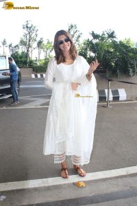 actress kriti sanon cute in a white salwar dress