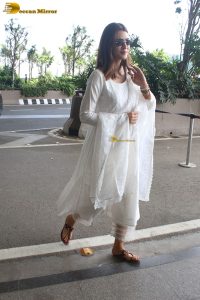 actress kriti sanon cute in a white salwar dress