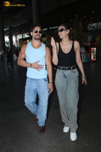 Tiger Shroff and Kriti Sanon spotted at Mumbai Airport on Oct 19, 2023