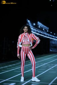 Kubbra Sait Picture Gallery 1