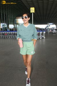 actress Kubbra Sait gorgeous in green shorts and t-shirt