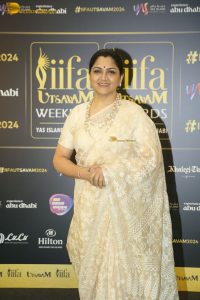 Indian actress Kushboo lovely in a yellow saree