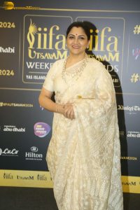 Indian actress Kushboo lovely in a yellow saree