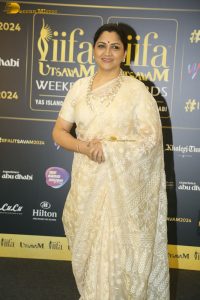 Indian actress Kushboo lovely in a yellow saree