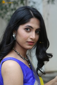 actress Kushee Ravi beautiful in a yellow saree