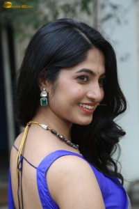 actress Kushee Ravi beautiful in a yellow saree