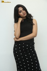 actress Kushee Ravi cute in black dress