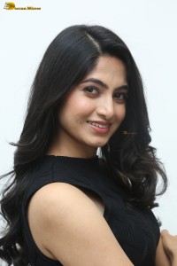 actress Kushee Ravi cute in black dress