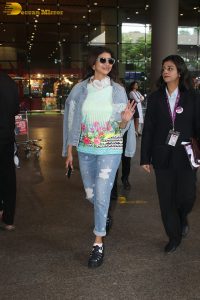 manchu lakshmi spotted in mumbai