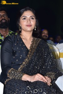 Laththi movie teaser launch attended by Vishal, Udhayanidhi Stalin, Sunaina and Nassar