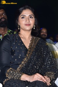 Laththi movie teaser launch attended by Vishal, Udhayanidhi Stalin, Sunaina and Nassar