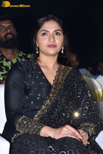 Laththi movie teaser launch attended by Vishal, Udhayanidhi Stalin, Sunaina and Nassar