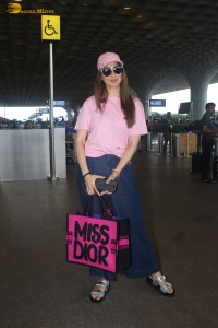 actress Laxmi Raai dressed casually in pink top and denim jeans