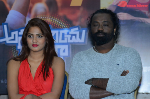 Stills from Telugu Movie Life Anubhavinchu Raja Meet the Press