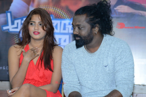 Stills from Telugu Movie Life Anubhavinchu Raja Meet the Press