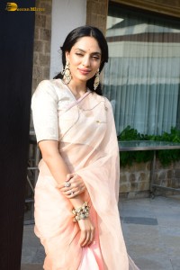 Love, Sitara cast Sobhita Dhulipala, Sonali Kulkarni, and Rajeev Siddhartha promote the film Love, Sitara