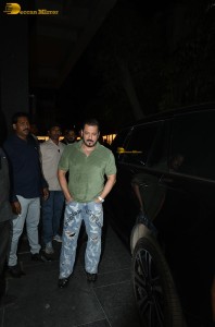 Bollywood Superstars Shah Rukh Khan, Salman Khan, and Aamir Khan attended 'Loveyapa' Screening on February 5, 2025