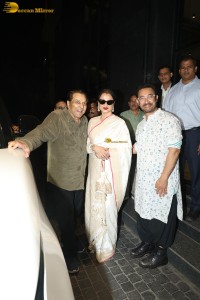 Loveyapa Special Screening attended by Aamir Khan, Dharmendra, Rekha, and Shabana Azmi
