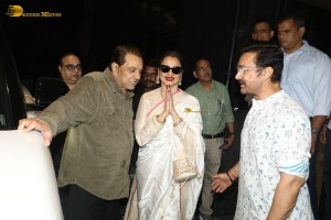 Loveyapa Special Screening attended by Aamir Khan, Dharmendra, Rekha, and Shabana Azmi
