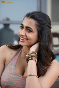 actress maanasa choudhary cute in a sleeveless top