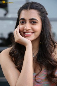 actress maanasa choudhary cute in a sleeveless top