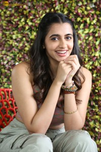 actress maanasa choudhary cute in a sleeveless top