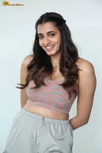 actress maanasa choudhary cute in a sleeveless top