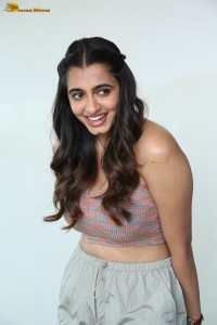 actress maanasa choudhary cute in a sleeveless top