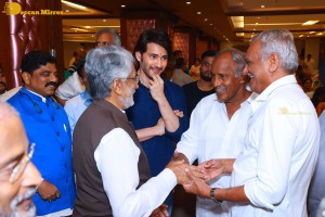 Actor Family and friends attend Mahesh Babu's mother Indira Devi's 11th day rituals