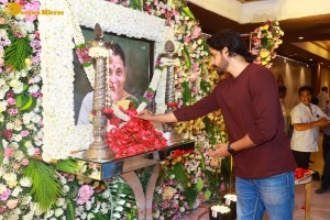 Actor Family and friends attend Mahesh Babu's mother Indira Devi's 11th day rituals