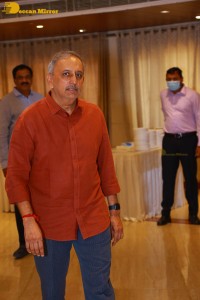 Actor Family and friends attend Mahesh Babu's mother Indira Devi's 11th day rituals