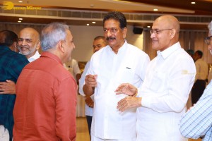 Actor Family and friends attend Mahesh Babu's mother Indira Devi's 11th day rituals