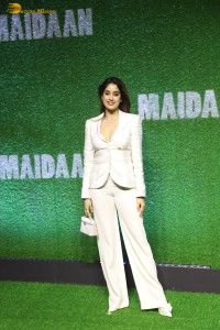 Maidaan Special Screening attended by Ajay Devgn, Priyamani, Janhvi Kapoor, Pooja Hegde, and others