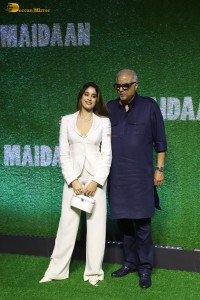 Maidaan Special Screening attended by Ajay Devgn, Priyamani, Janhvi Kapoor, Pooja Hegde, and others