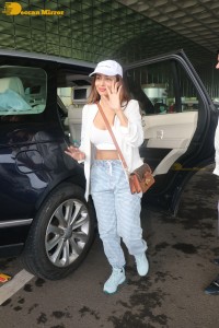 Actress Malaika Arora at Mumbai Airport