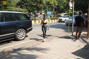 Indian Actress Malaika Arora spotted after her workout on November 5, 2022