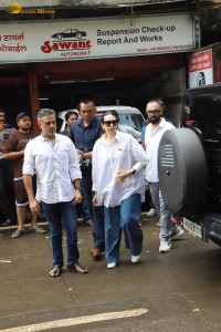 Bollywood actors including Arbaaz Khan, Arjun Kapoor, Karisma Kapoor, Kareena Kapoor, Sohail Khan express condolences to Malaika Arora for losing her father